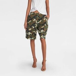 KBB by KAHLANA Women's Mid-Rise 'The Cargo Shorts' - Green Camo